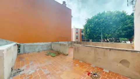 Casa en Avenida San Miguel de Chimisay, 46