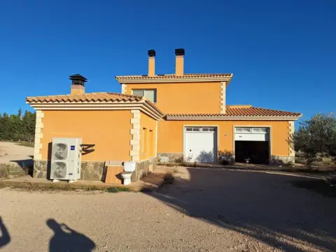 Casa unifamiliar en Yecla
