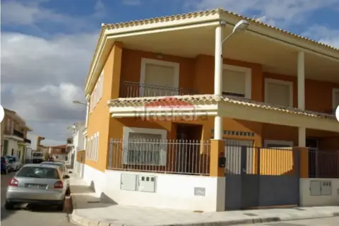 Casa adosada en El Salobral
