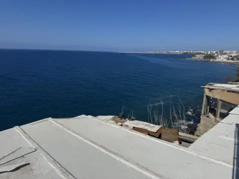 Local comercial en calle de los Dragos, 15