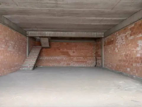 Local comercial en calle de Luisa López Fijo