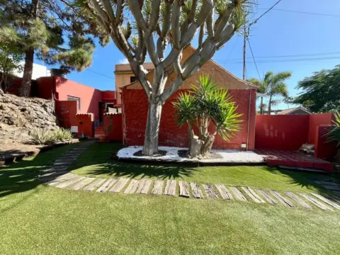 Casa pareada en Carretera a Los Hoyos, 359