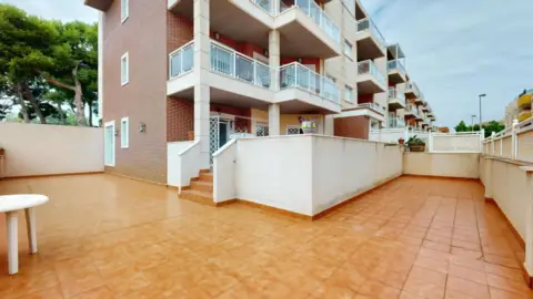 Piso en calle del Amanecer, 1