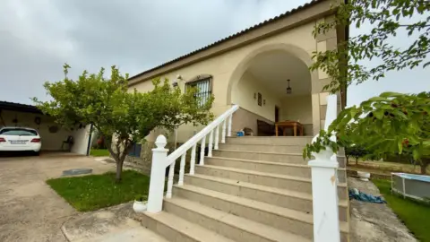 Chalet en calle Campomanes Ar-18
