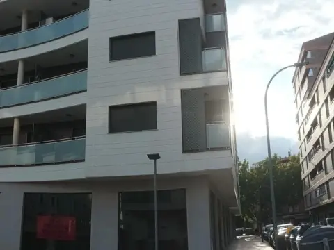 Local comercial en calle del Arquitecto Medarde