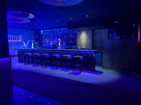 Local comercial en Avenida de los Boliches, 15