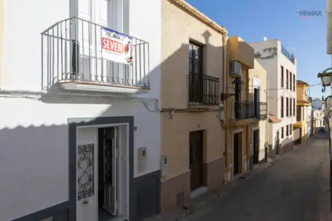Casa adosada en calle de la Esperanza, 35