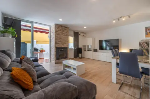 Casa adosada en calle de las Viñas