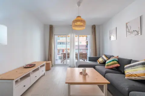 Apartamento en calle Hermanos Galán Casero