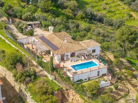 Chalet en Urbanización Loma del Flamenco
