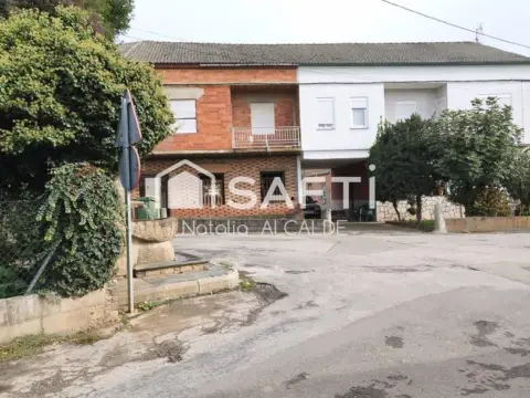 Casa unifamiliar en Cacabelos