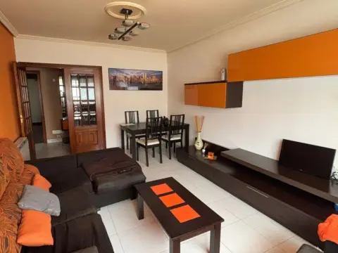 Piso en calle de la Solaina, 82