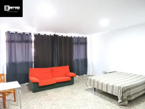 Local comercial en Benalua