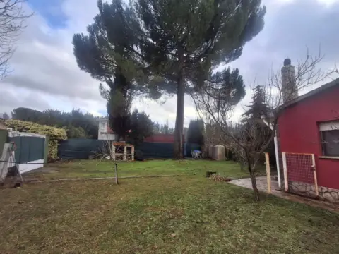 Chalet en calle Velázquez