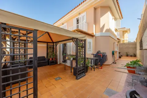 Chalet en calle Faya