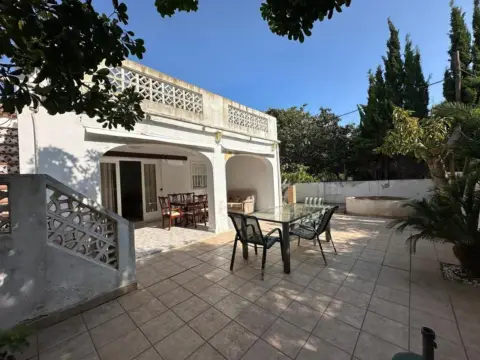 Chalet en Carrer Mar Tirrena, 8