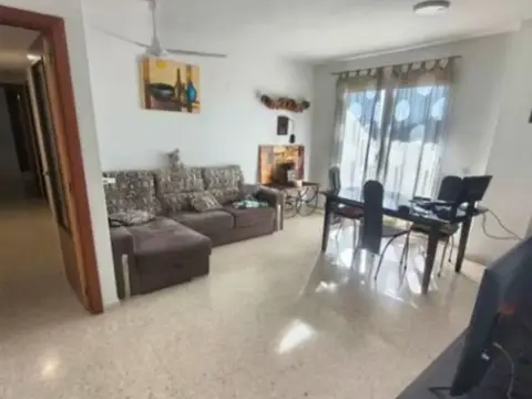 Piso en Casas Verdes-Mas del Rosari