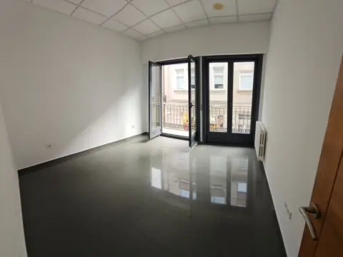 Oficina en calle de Santo Domingo, 45