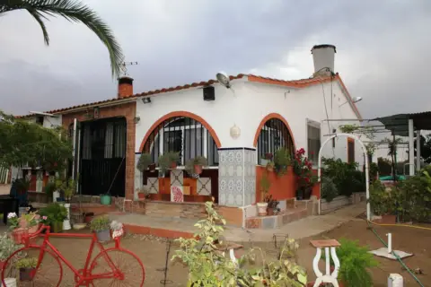 Finca rústica en calle Ba045,06894