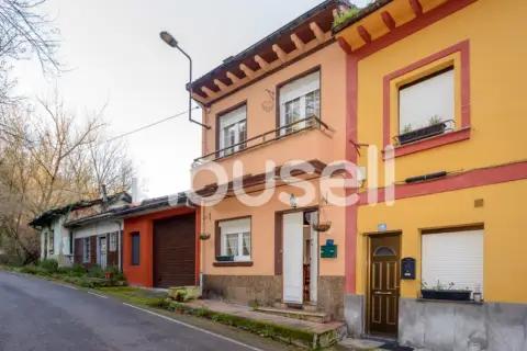 Casa rústica en calle Cenera