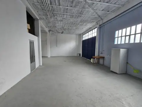 Local comercial en Plaza Fuente Salud