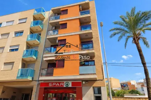 Piso en Carrer de Jacinto Benavente