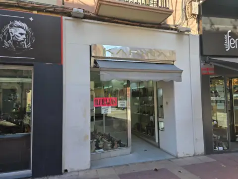 Local comercial en Avenida de Madrid, 88