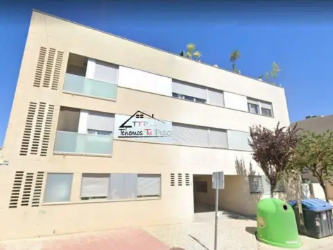 Piso en calle Santo Cristo de Cadrete