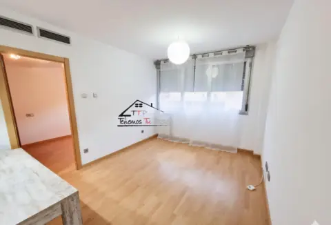 Piso en calle Santo Cristo de Cadrete