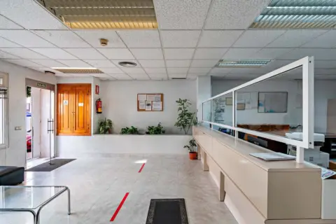 Local comercial en Santa María del Águila
