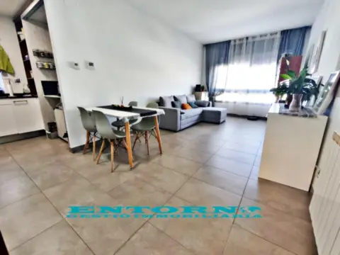 Piso en Avda Santiga
