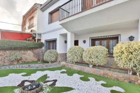 Casa adosada en Avenida de Andalucía
