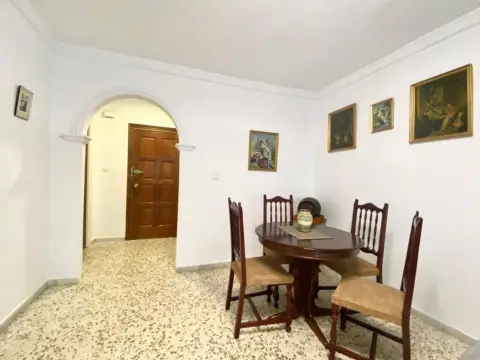 Piso en El Pino-Bajo de Guía