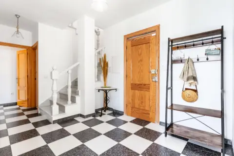 Chalet en calle de la Calilla, 50