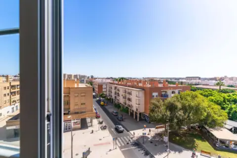 Piso en calle Ronda De, nº 133