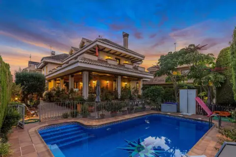 Chalet en calle Mar Negro