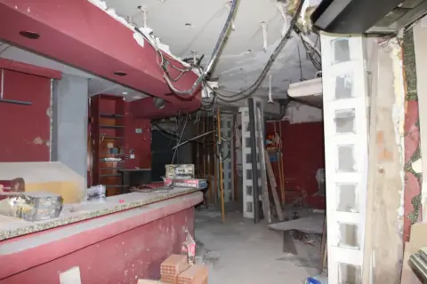 Local comercial en Plaza Masnou, 12