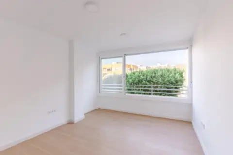 Piso en calle Granada, 308