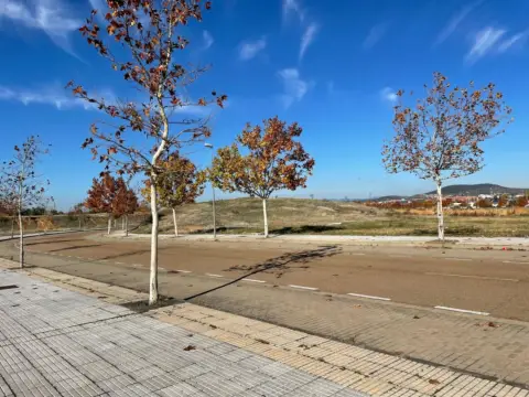 Terreno en Avenida Adolfo Suárez González