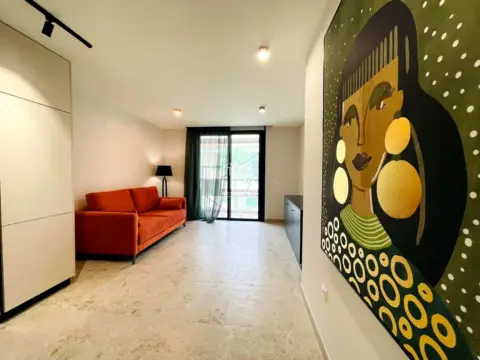 Piso en calle Altamar, 4