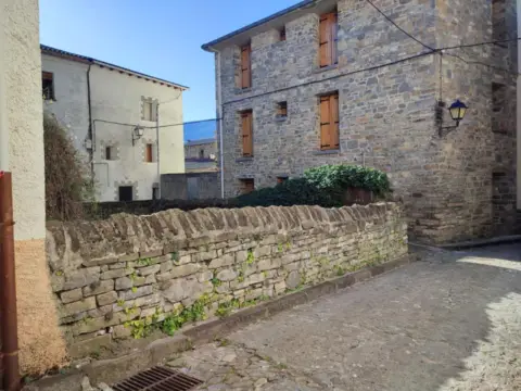 Terreno en calle Agustina de Aragón, 27