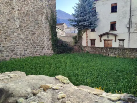 Terreno en calle Agustina de Aragón, 27