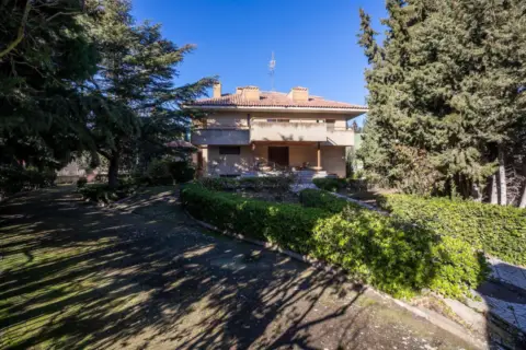 Chalet en calle Uncastillo, 2