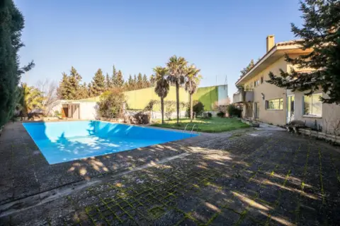 Chalet en calle Uncastillo, 2