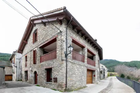 Casa pareada en calle Unica, 23