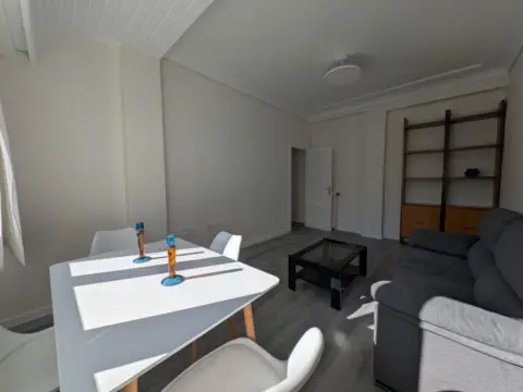 Piso en calle de la Corona de Aragón