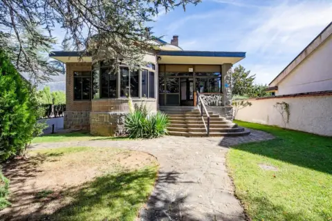 Chalet en Paseo de la Cantera, 19