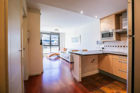 Piso en calle Varellas, 14