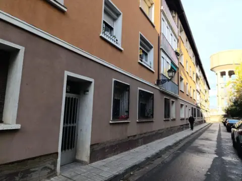 Piso en calle de la Zuda