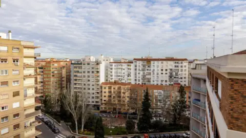 Piso en Plaza del Poeta Miguel Hernández